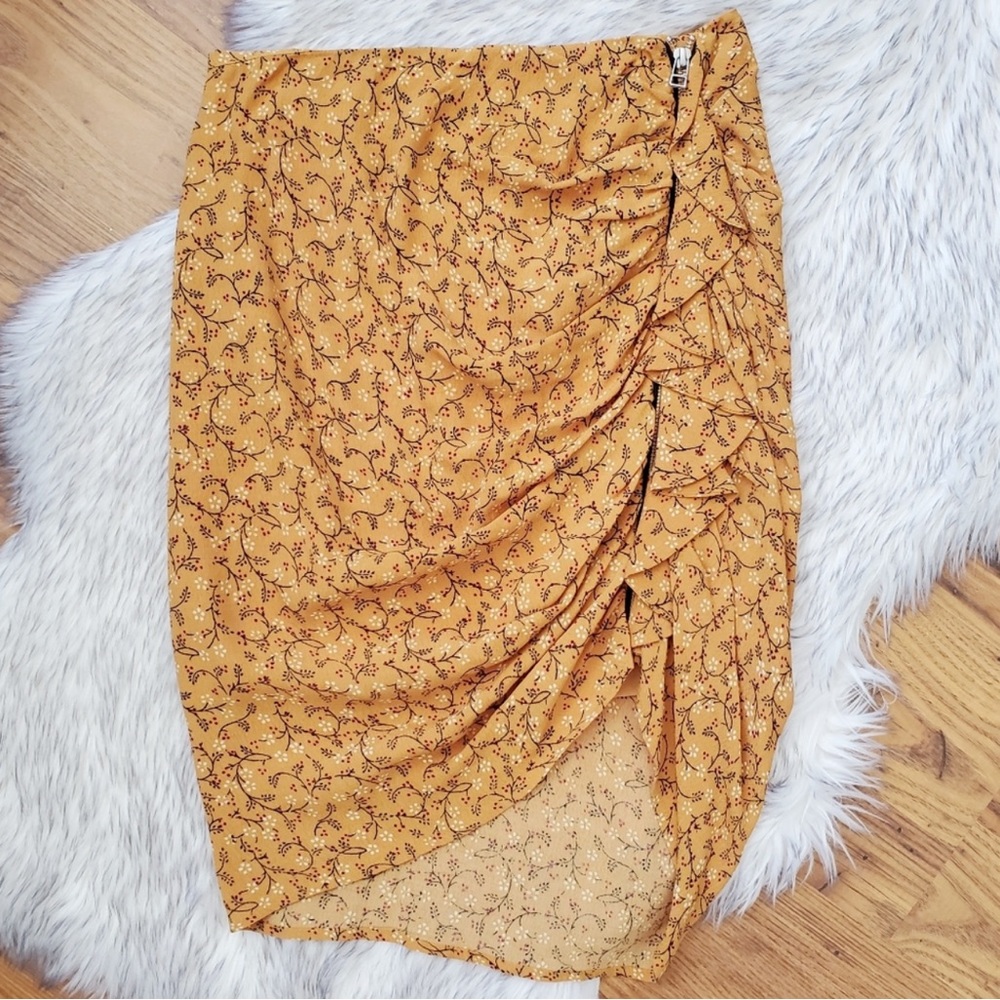 Veronica Beard • Spencer Mustard Floral Ruched Skirt